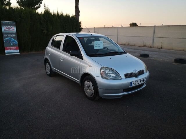 TOYOTA YARIS 1.4 D4D LINEA LUNA