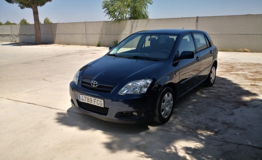 TOYOTA Corolla 1.4 D4D LINEA LUNA