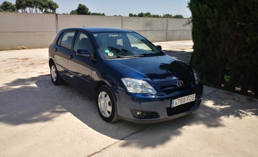 TOYOTA Corolla 1.4 D4D LINEA LUNA