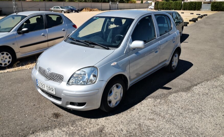 TOYOTA YARIS 1.4 D4D LINEA LUNA