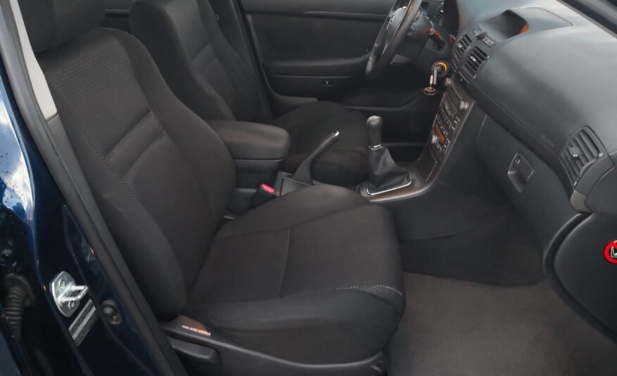 TOYOTA Avensis 1.8