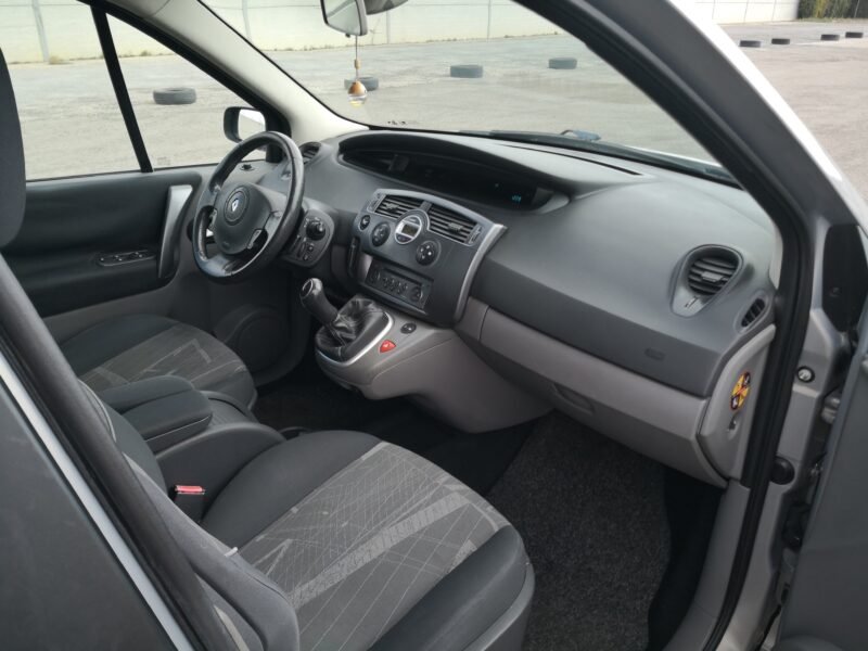 RENAULT Scenic 1.6 16v