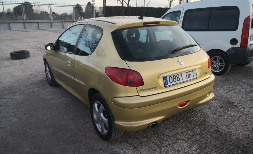 PEUGEOT 206 2.0 Hdi