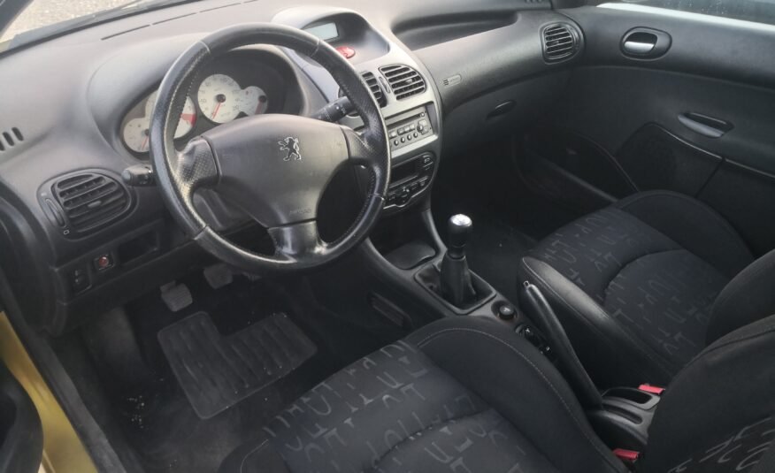 PEUGEOT 206 2.0 Hdi