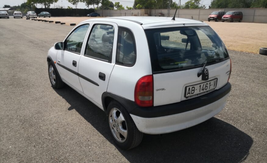 OPEL Corsa 1.2 16v