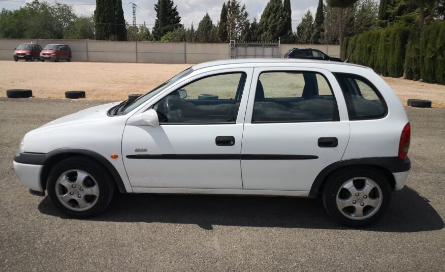 OPEL Corsa 1.2 16v