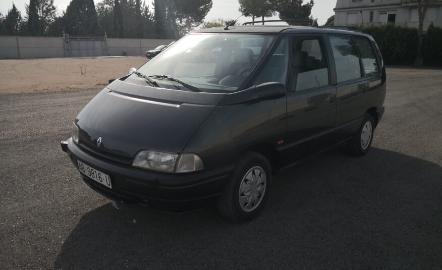 RENAULT Espace 2.2Rt