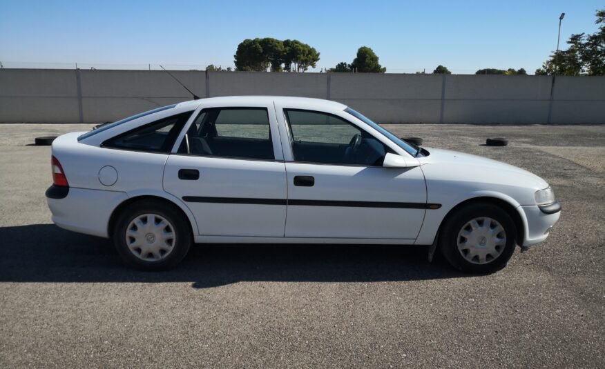 OPEL VECTRA 2.0