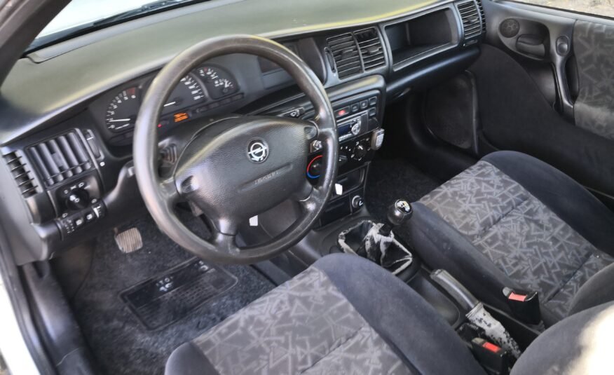 OPEL VECTRA 2.0