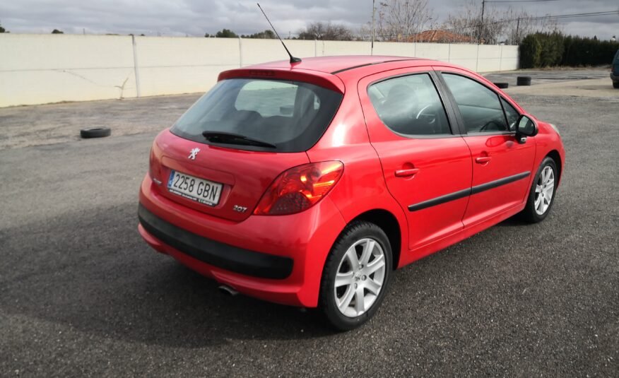 PEUGEOT 207 Sport 1.6Hdi