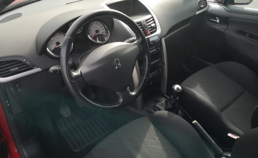 PEUGEOT 207 Sport 1.6Hdi