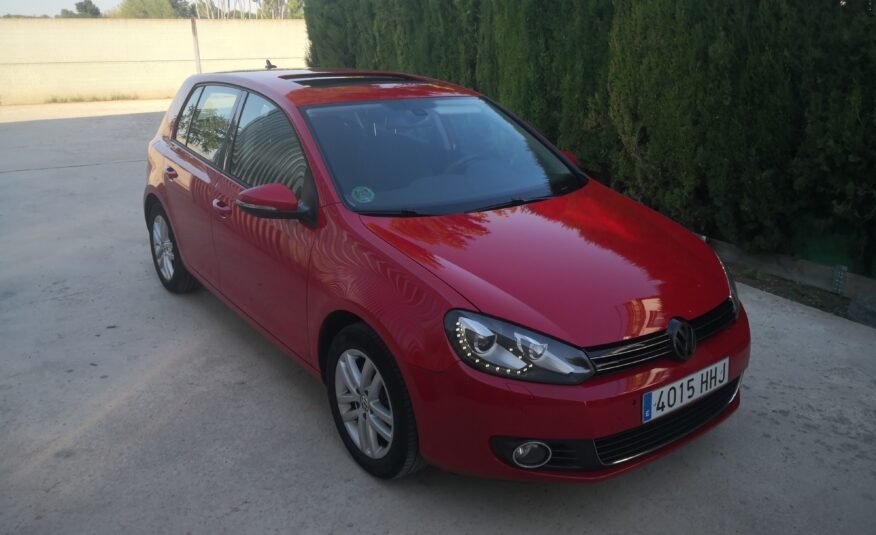 VOLKSWAGEN Golf 1.4TSI DSG7 SPORT