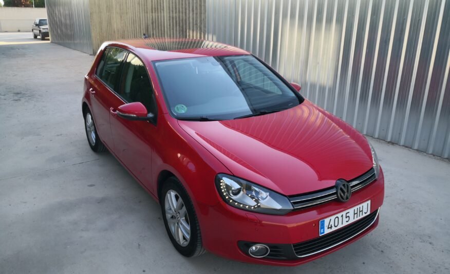 VOLKSWAGEN Golf 1.4TSI DSG7 SPORT