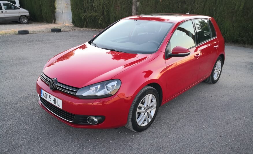 VOLKSWAGEN Golf 1.4TSI DSG7 SPORT