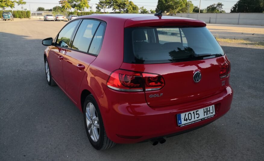 VOLKSWAGEN Golf 1.4TSI DSG7 SPORT