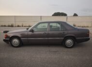 MERCEDES-BENZ 300D 2.5D