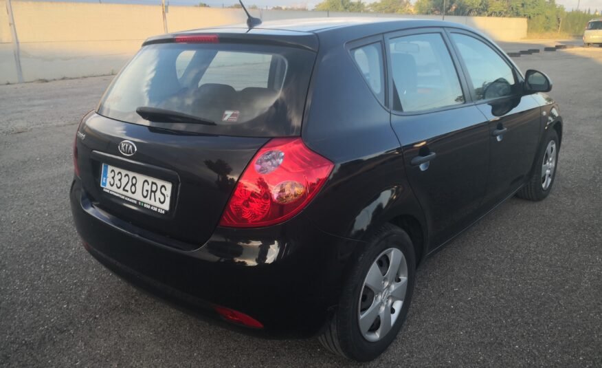 KIA ceed 1.4