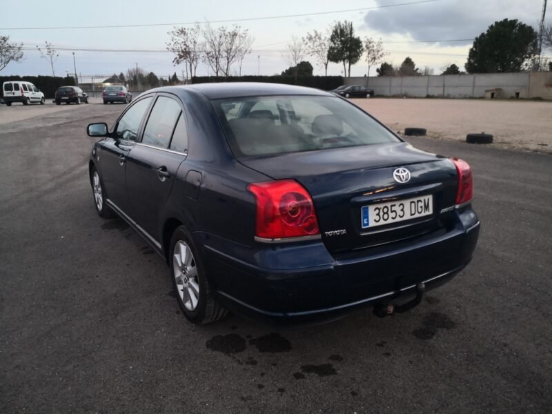TOYOTA Avensis 1.8