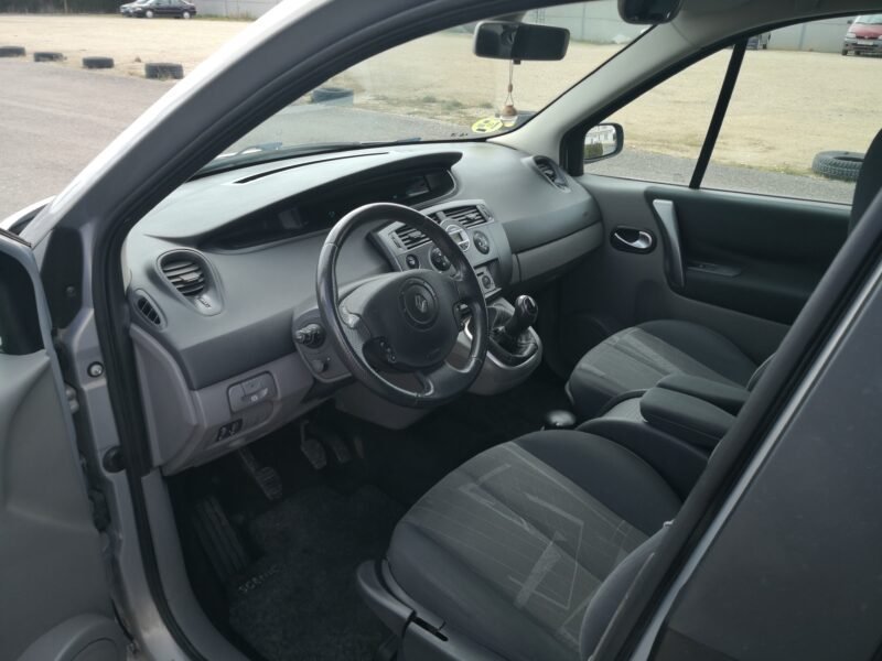 RENAULT Scenic 1.6 16v