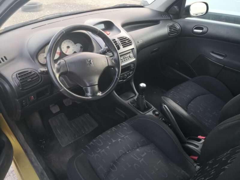 PEUGEOT 206 2.0 Hdi