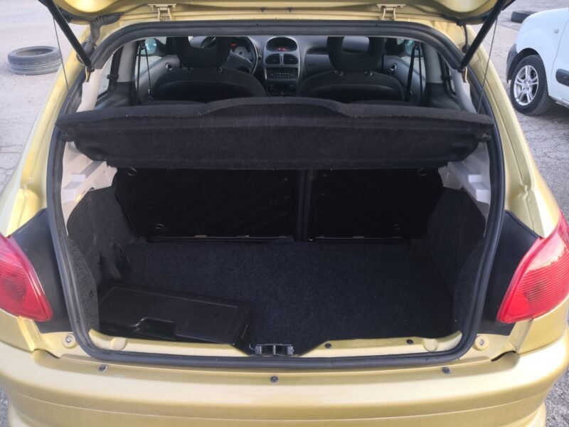 PEUGEOT 206 2.0 Hdi