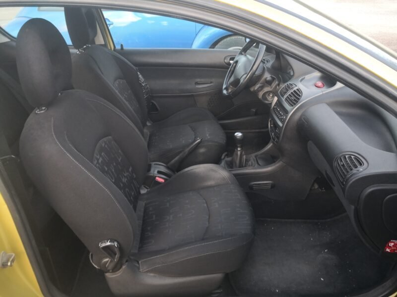 PEUGEOT 206 2.0 Hdi