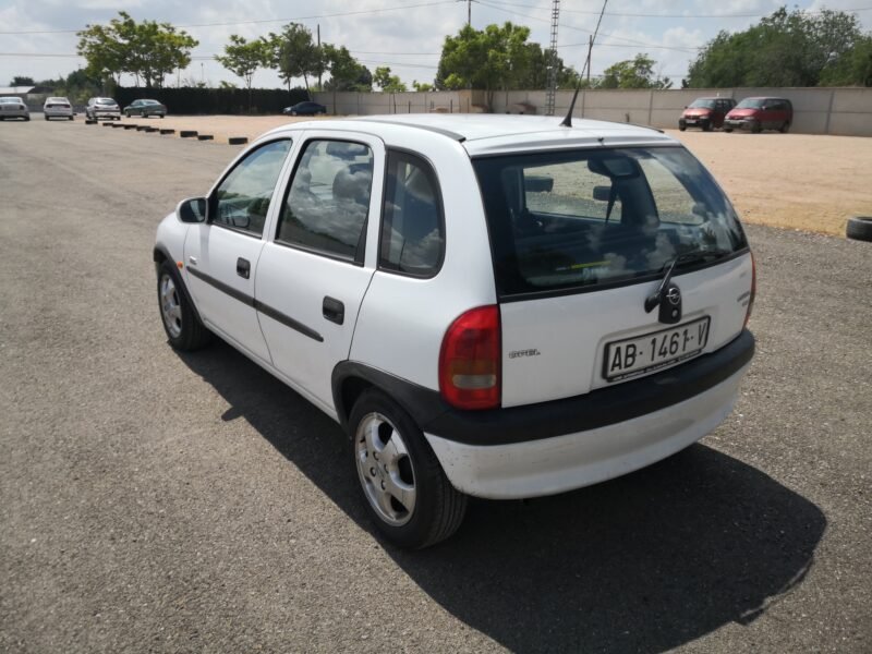 OPEL Corsa 1.2 16v