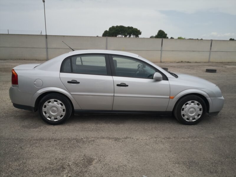 OPEL VECTRA 2.2Dti 16v