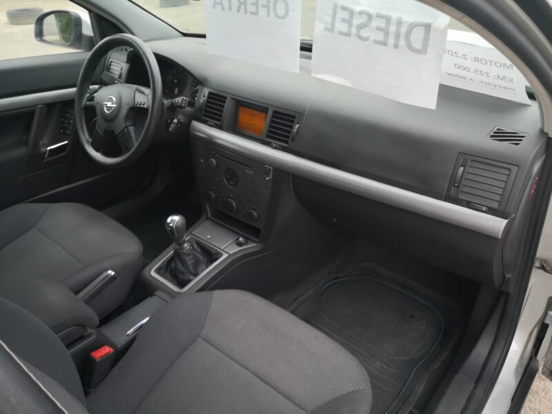 OPEL VECTRA 2.2Dti 16v