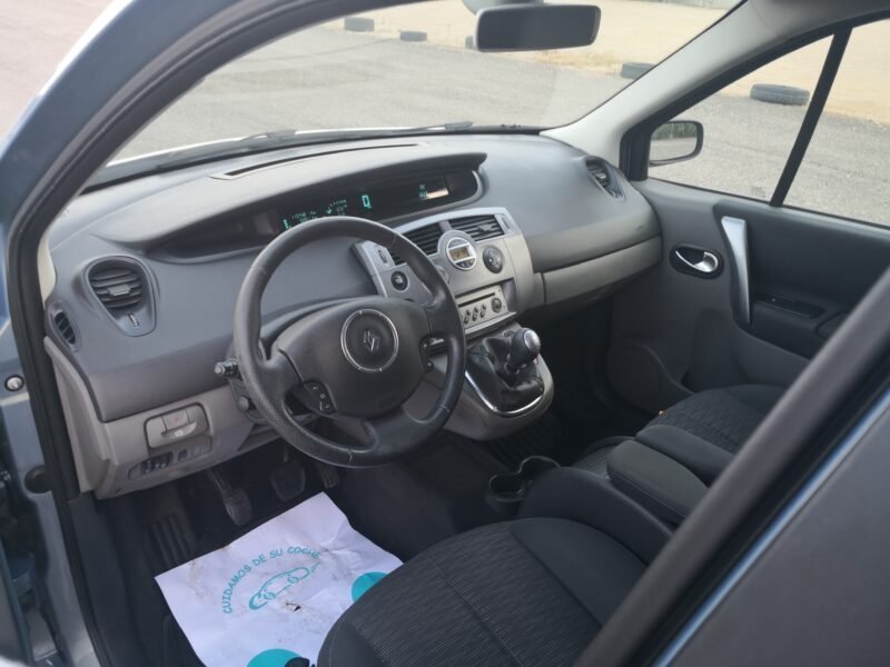 RENAULT Scenic 1.6 16v