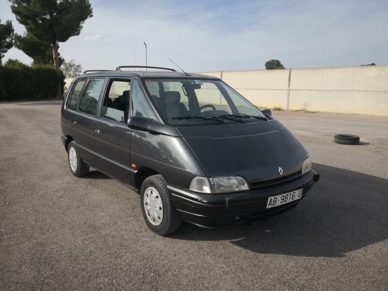 RENAULT Espace 2.2RT