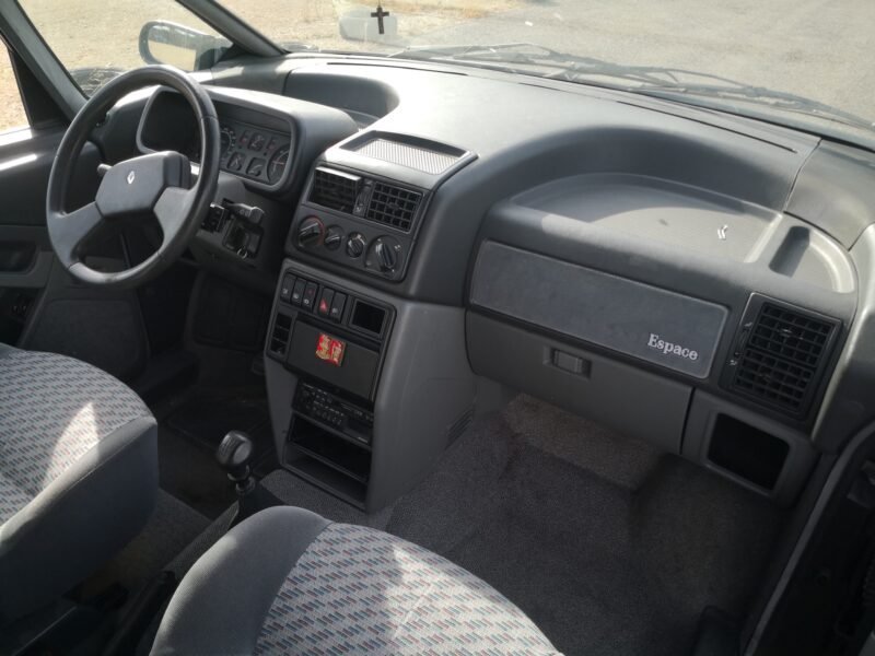 RENAULT Espace 2.2RT