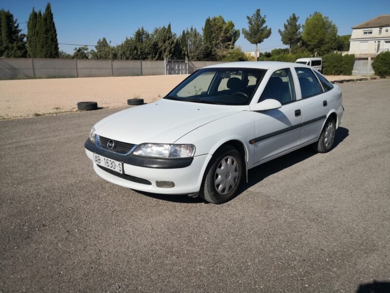 OPEL VECTRA 2.0