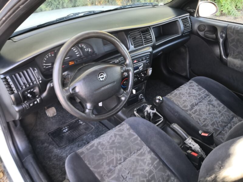 OPEL VECTRA 2.0