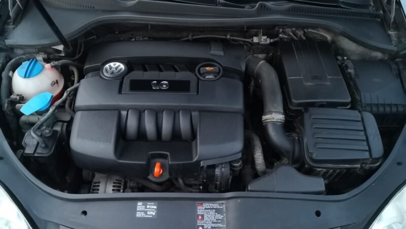 VOLKSWAGEN Jetta 1.6 Trendline