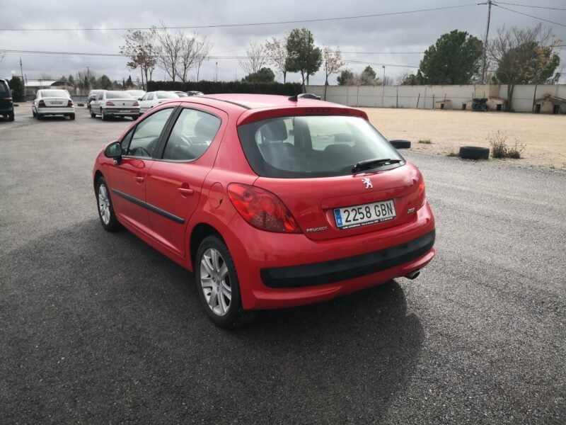 PEUGEOT 207 Sport 1.6Hdi