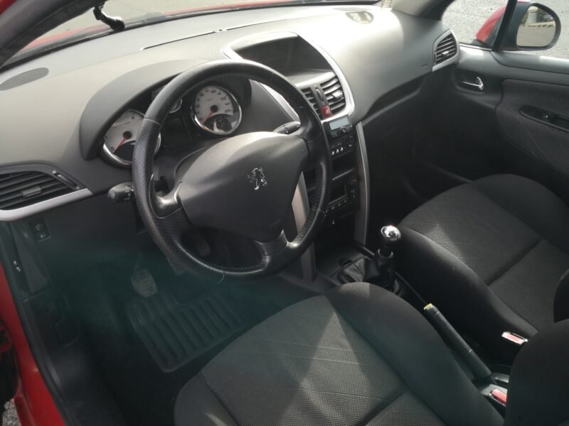 PEUGEOT 207 Sport 1.6Hdi