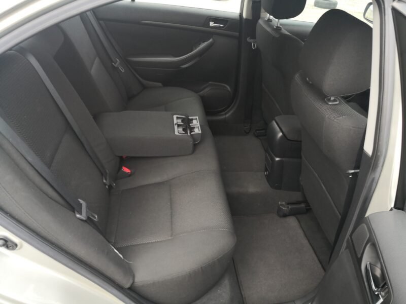 TOYOTA Avensis 1.8 VVTi 16v
