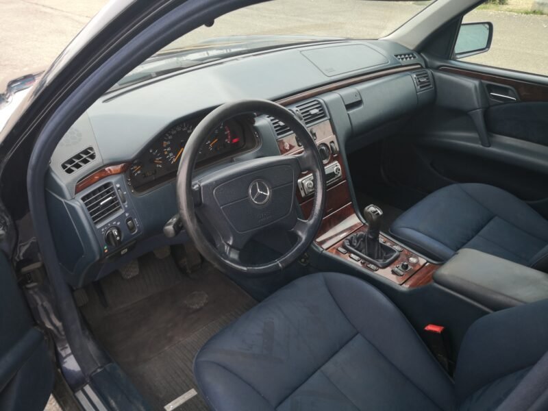 MERCEDES-BENZ Clase E 220 CDI ELEGANCE