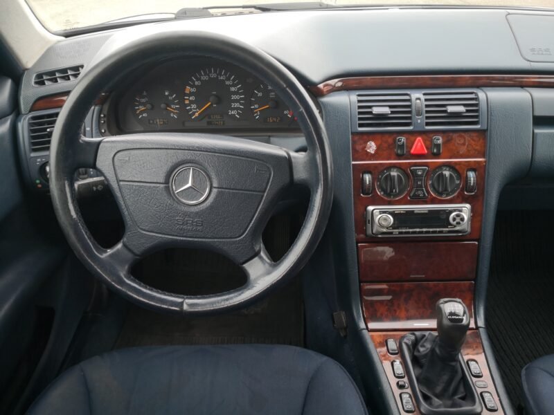 MERCEDES-BENZ Clase E 220 CDI ELEGANCE