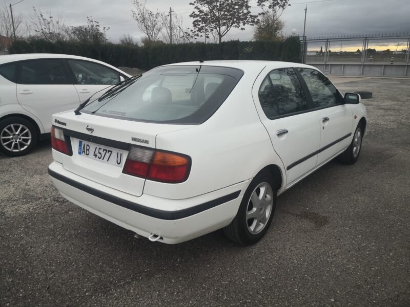 NISSAN Primera 1.6 Conford 5p