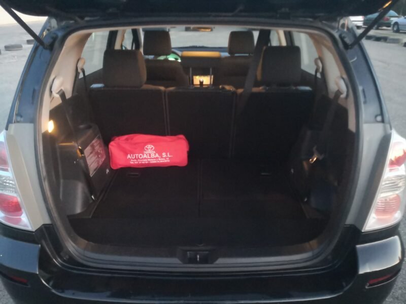 TOYOTA Corolla Verso 2.2D4D