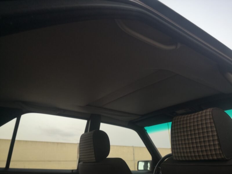 MERCEDES-BENZ 300D 2.5D