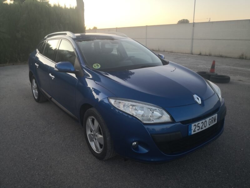 RENAULT Megane Sport Tourer 1.9dci