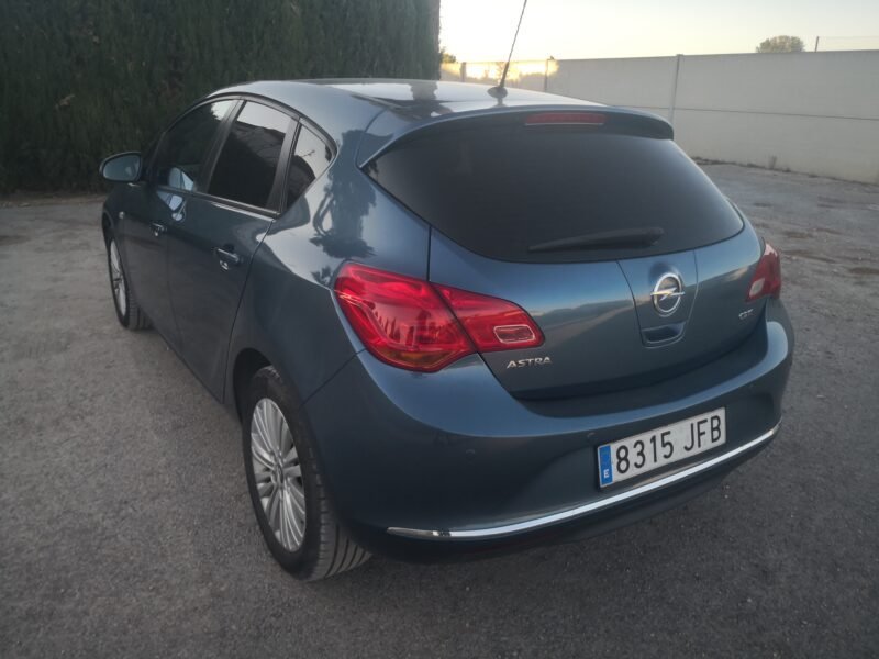 OPEL Astra 1.6Cdti