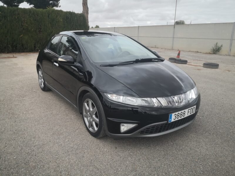 HONDA Civic 1.8 Sport
