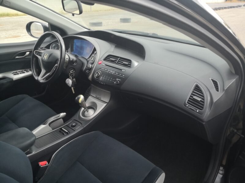 HONDA Civic 1.8 Sport