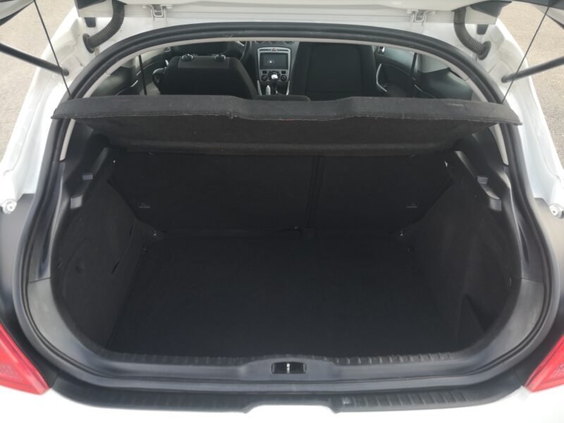 PEUGEOT 308 Sport 1.6Hdi