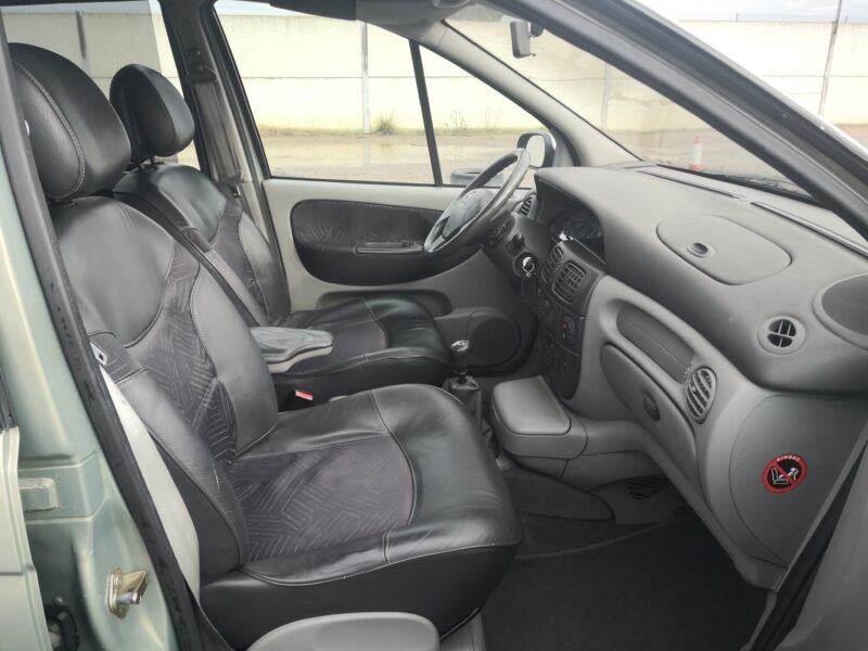 RENAULT MEGANE SCENIC 1.9dci