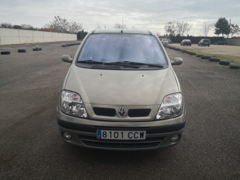 RENAULT MEGANE SCENIC 1.9dci